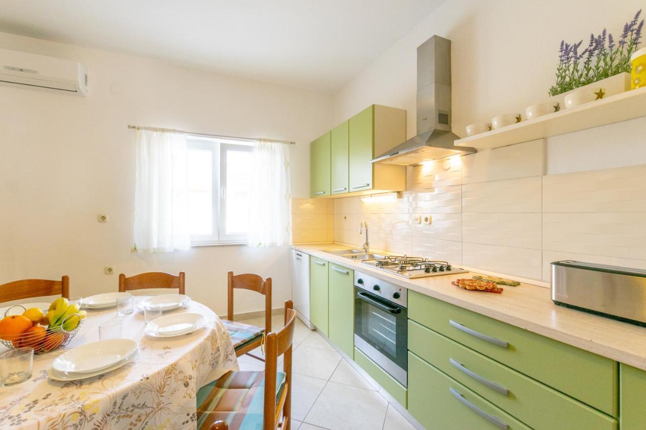 Apartments Grakalic Great Location Medulin Exterior photo